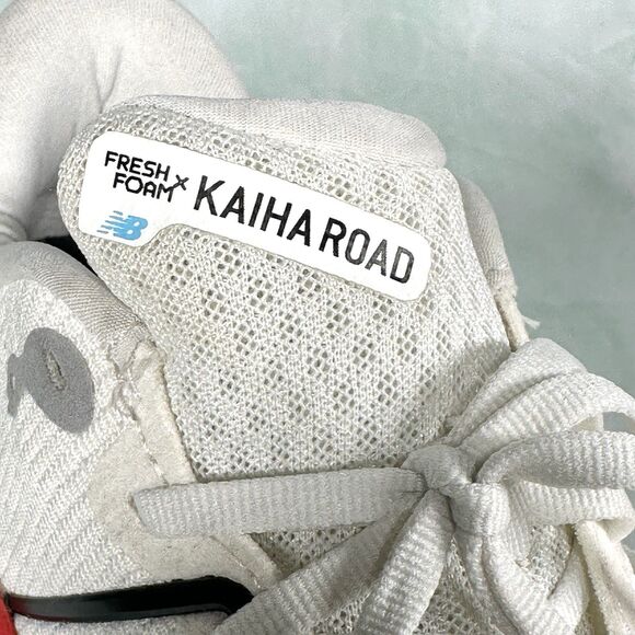 New Balance White and Red Athletic Shoes - Picture 13 of 16